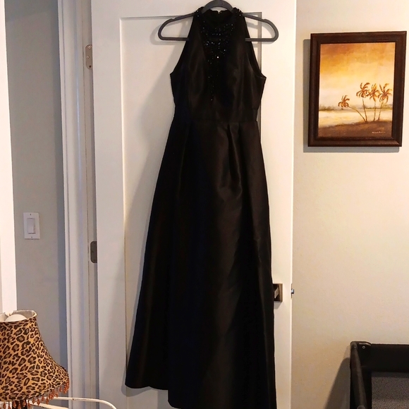 Adrianna Papell Dresses & Skirts - Beautiful Black Beaded Gown